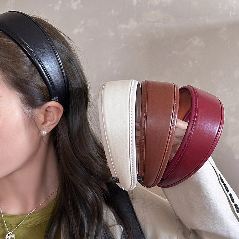 عصابات رأس جلدية بسيطة بلون ال - مراجعة Leatherwork Pony وسعره