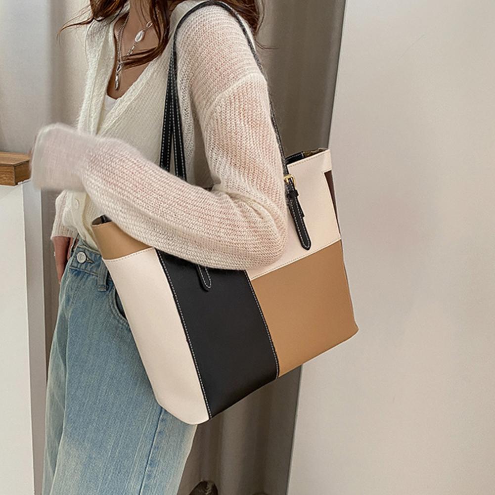 حقيبة كتف عصرية ذات سعة كبيرة، - مراجعة Leather Work Duffle Bag وسعره
