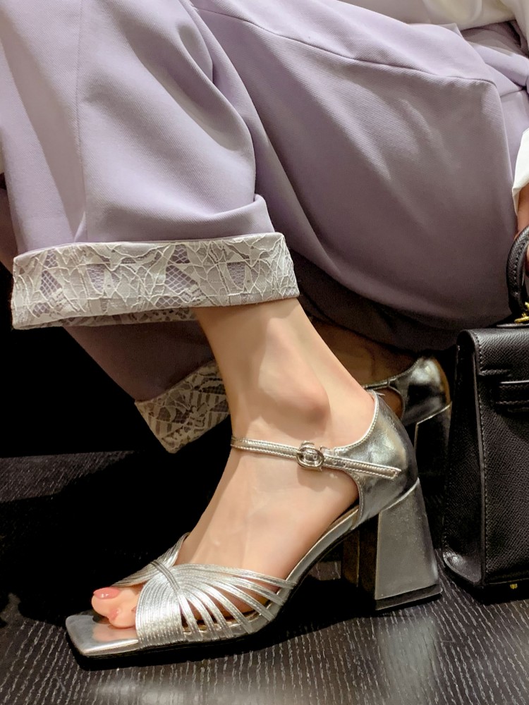 أنيقة النساء عالية الكعب الجوف - مراجعة Leather Work Outfit وسعره