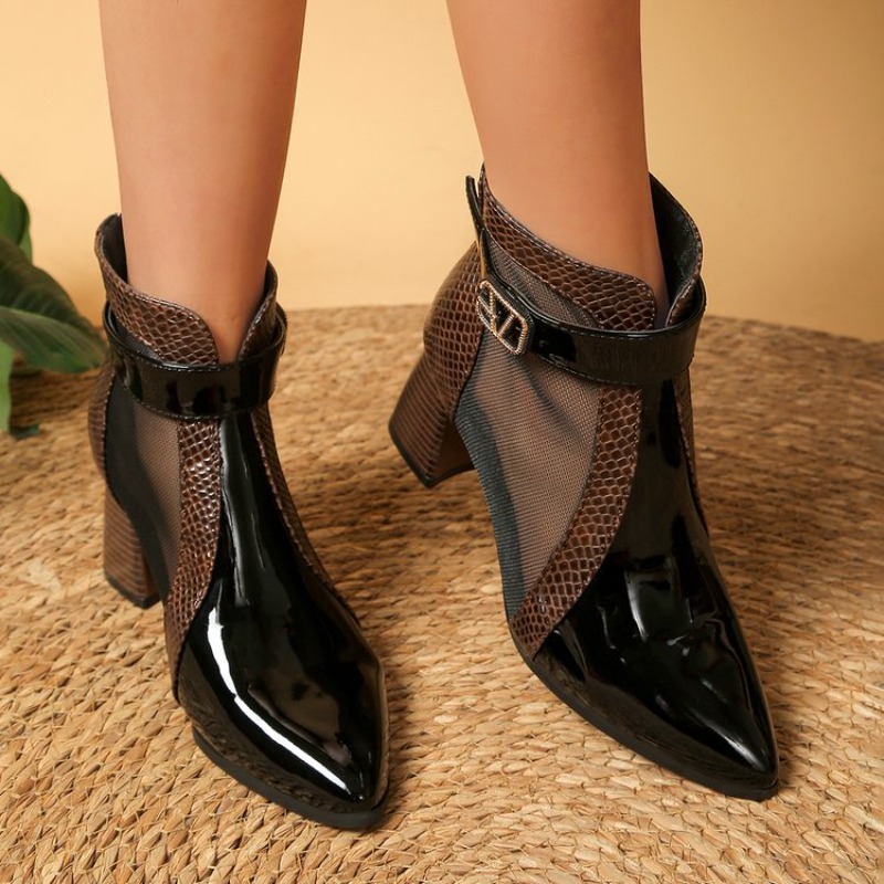 أحذية نسائية شبكية مفرغة من ال - مراجعة Leather Work Outfit وسعره