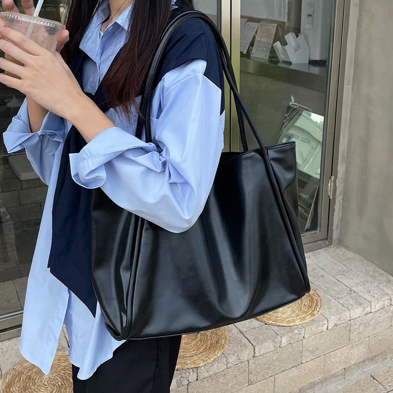 حقائب كتف نسائية جديدة لعام 20 - مراجعة Leather Work Handbag وسعره