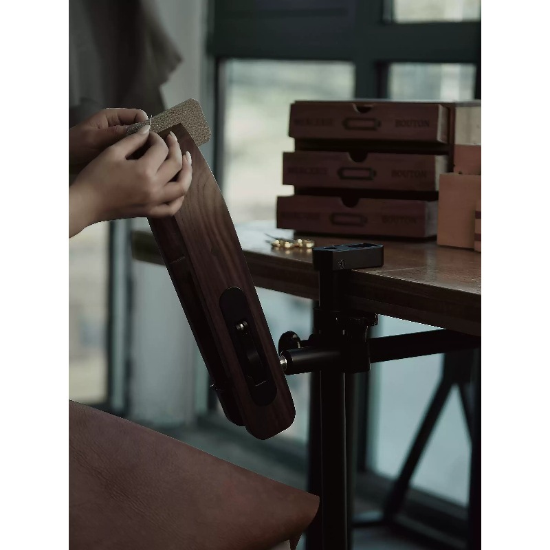 حامل تثبيت خشبي لخياطة الجلد،  - مراجعة Leatherwork Craft وسعره