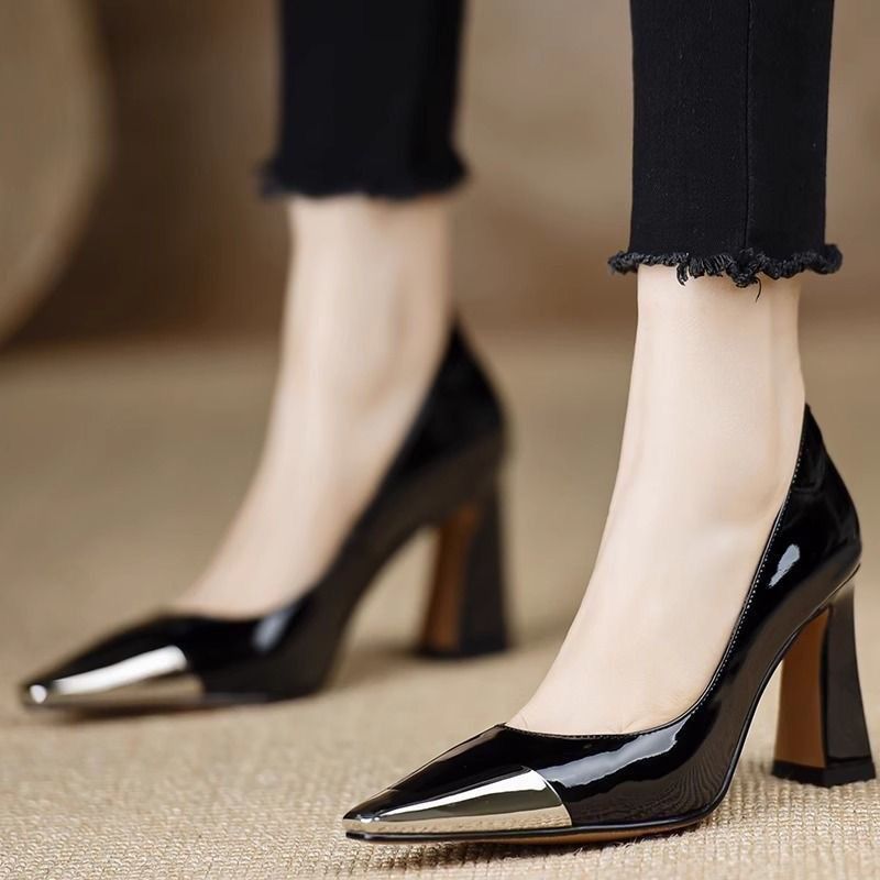 FHC 2025 كعب عالٍ جديد بمقدمة  - مراجعة Leather Work Outfit وسعره